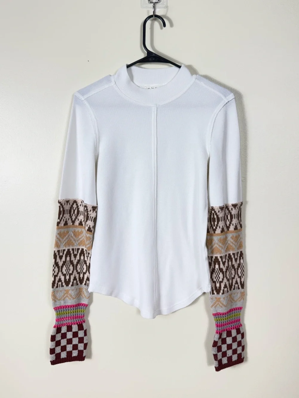 Free People We the Free Switch it up Cuff Thermal Top Large Bohemian Indie Aztec - Picture 3 of 8